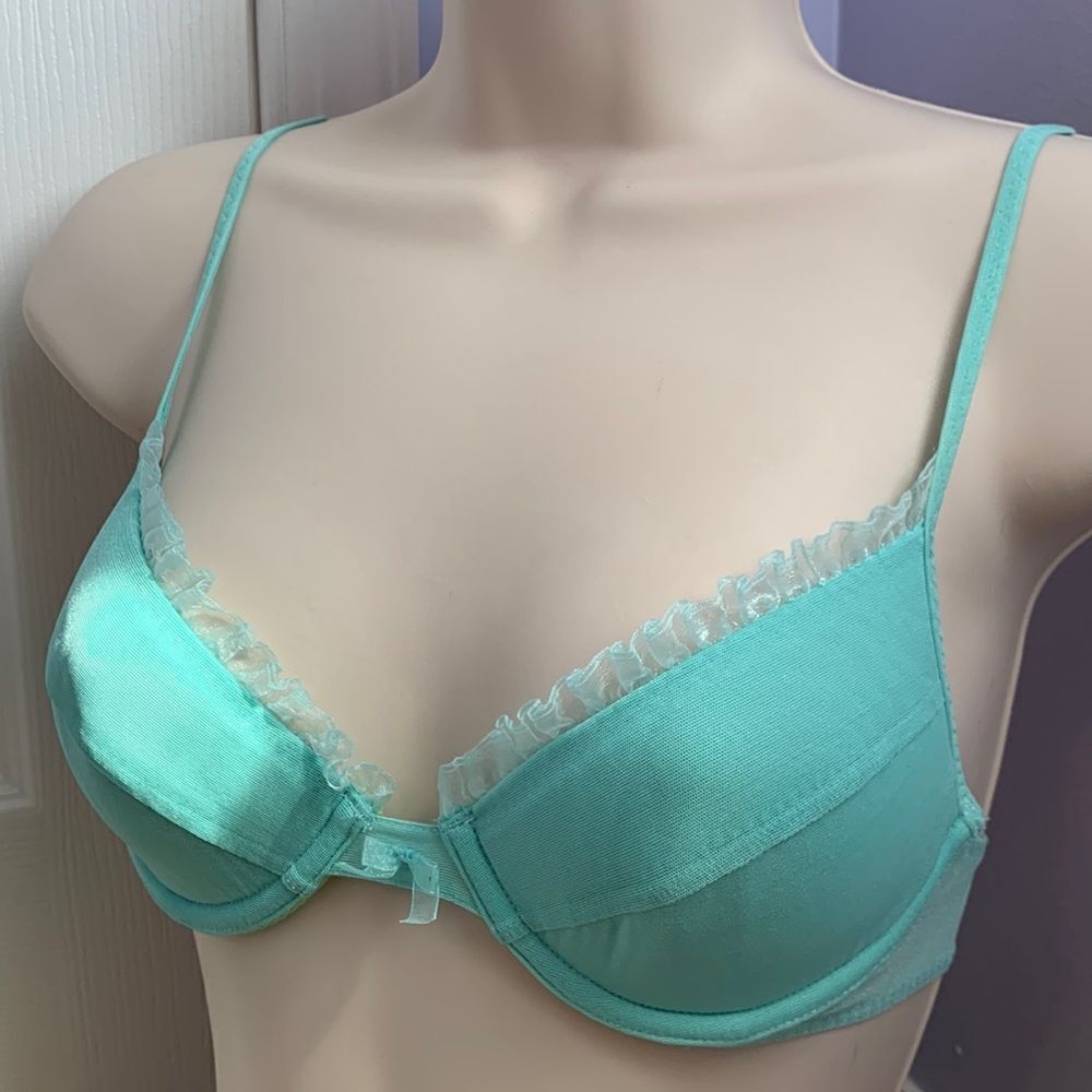 Victoria’s Secret Ruffled mesh Trimmed Lined Demi Bra 34A